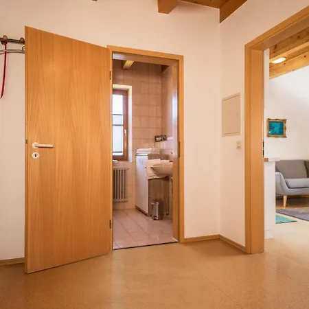 Ursula Hiemer 2 Apartment *