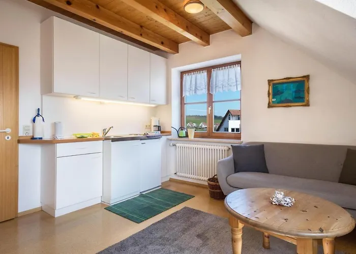 Ursula Hiemer 2 شقة *